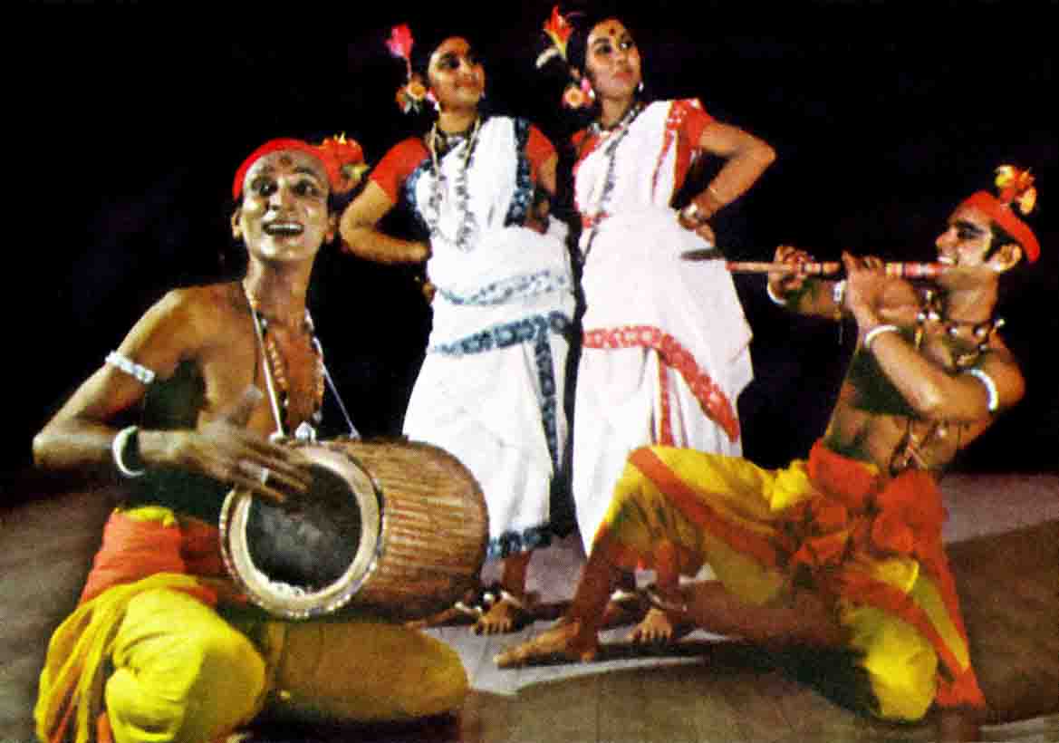 santhal dance